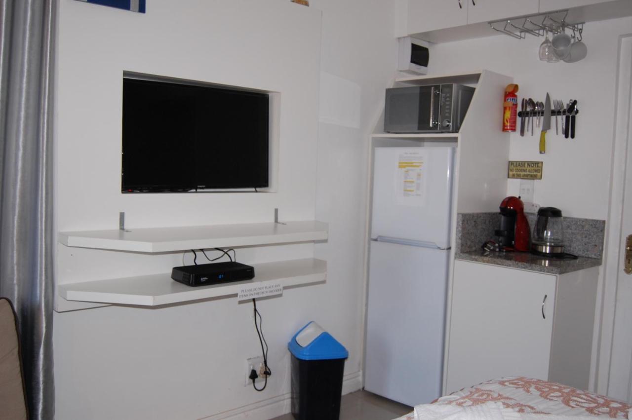 Rjs Apartamento *